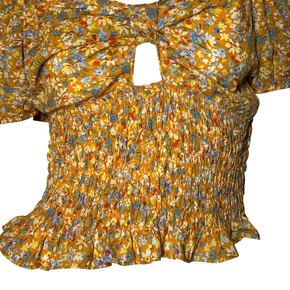Women's Sienna Sky Large Top Floral Smocked Crop With Adjustable Straps Yellow/B - Picture 5 of 12
